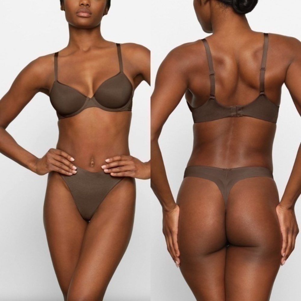 Skims Weightless Thong in Espresso Size 4X NWT